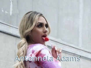 Antonnela_Adams