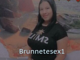 Brunnetesex1