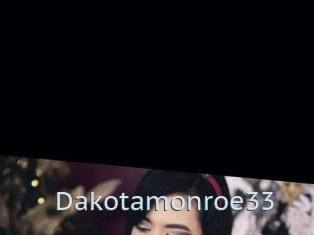 Dakotamonroe33
