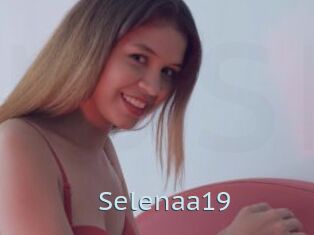 Selenaa19